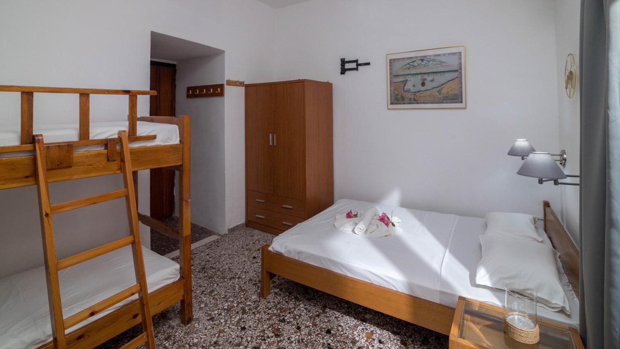 Minoa Sea Rooms Цуцурос Экстерьер фото