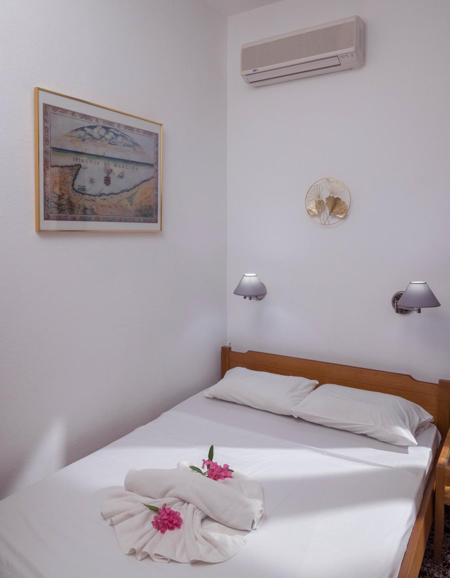 Minoa Sea Rooms Цуцурос Экстерьер фото