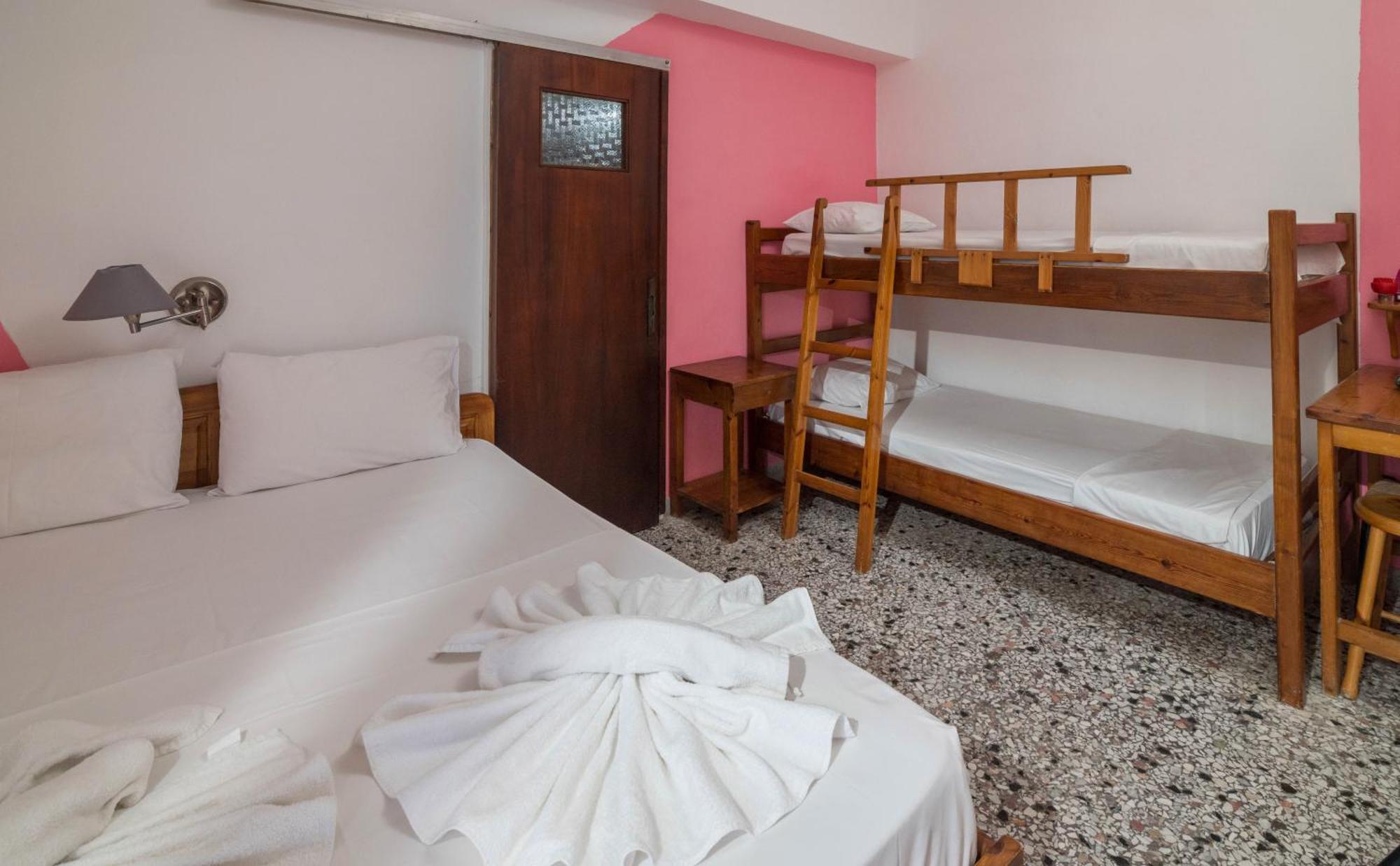 Minoa Sea Rooms Цуцурос Экстерьер фото