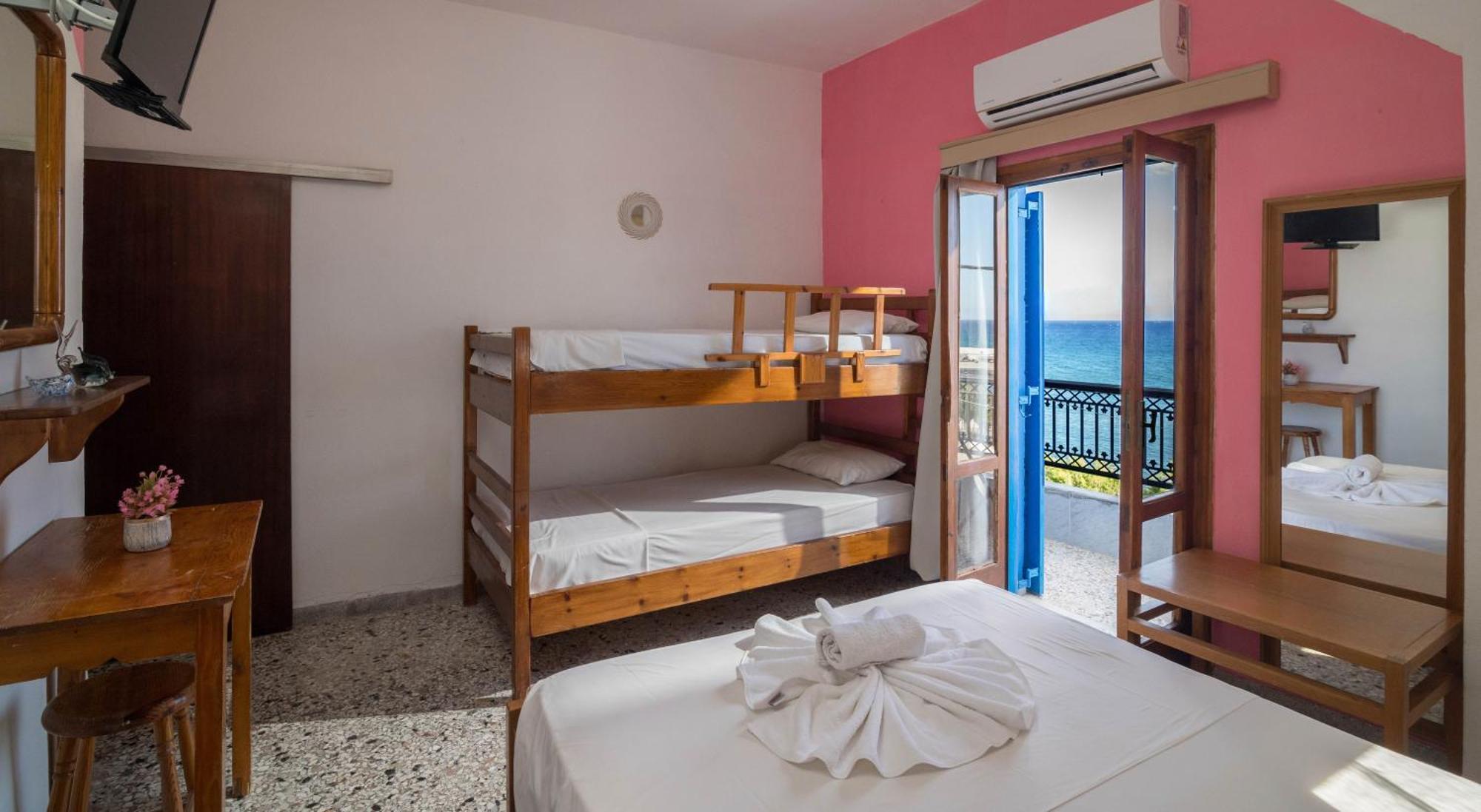 Minoa Sea Rooms Цуцурос Экстерьер фото
