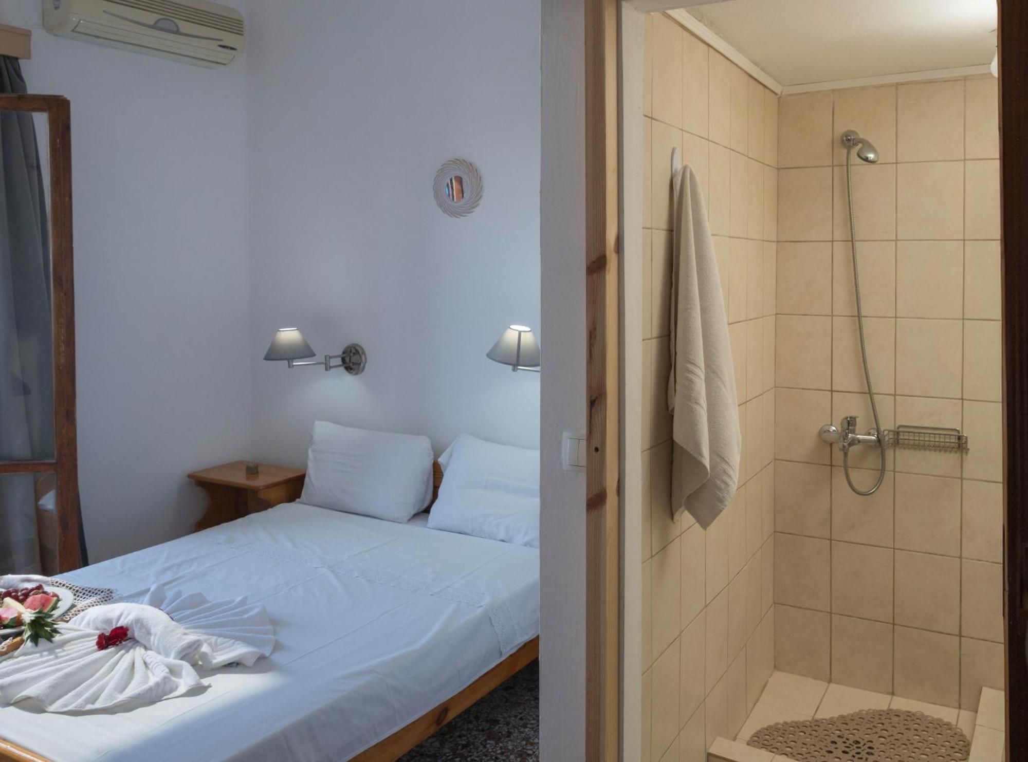 Minoa Sea Rooms Цуцурос Экстерьер фото